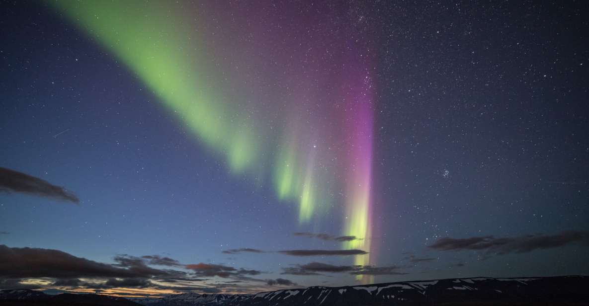 Akureyri: Private Northern Lights Tour With Transfer & Snack - Booking Your Northern Lights Tour