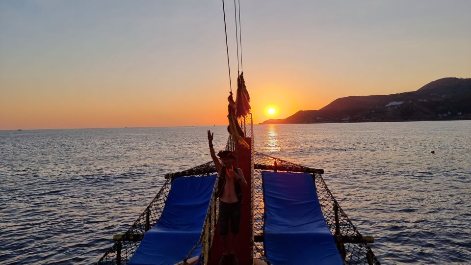 Alanya: Sunset Cruise With Dinner - What to Expect on Board