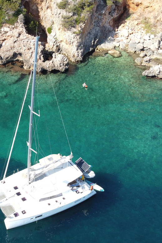 Alghero: Sailing Catamaran Day Trip - Itinerary and Highlights