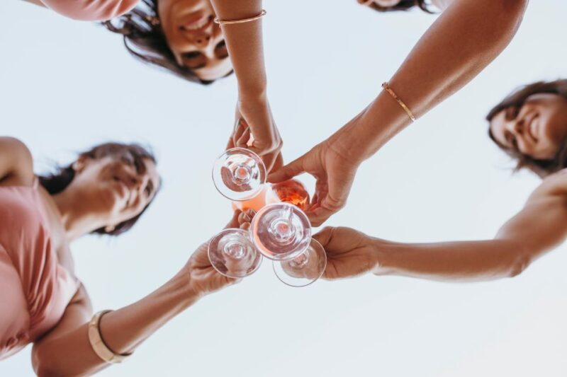 Alicante: Food Walking Tour With Wine Tasting and Tapas - Itinerary and Experience