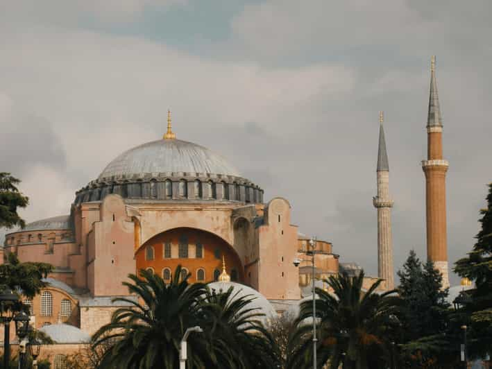 Amazing Istanbul Old City Guided Tour With Lunch - Key Attractions