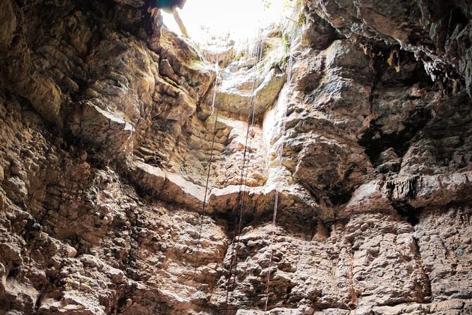 Ancestral Expedition Through the Cave of the Factory - Exploring the Cueva De La Fábrica