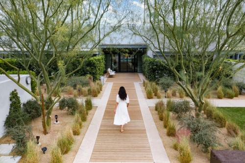 Andaz Scottsdale Resort & Bungalows - Good To Know