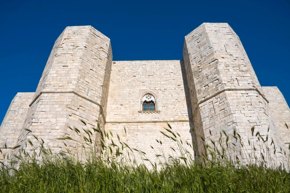 Andria: Skip-The-Line Castel Del Monte Entry Ticket - Architectural Highlights of Castel Del Monte