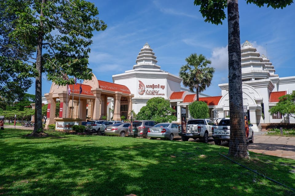 Angkor National Museum Ticket With Pick up and Drop off - Museum Features