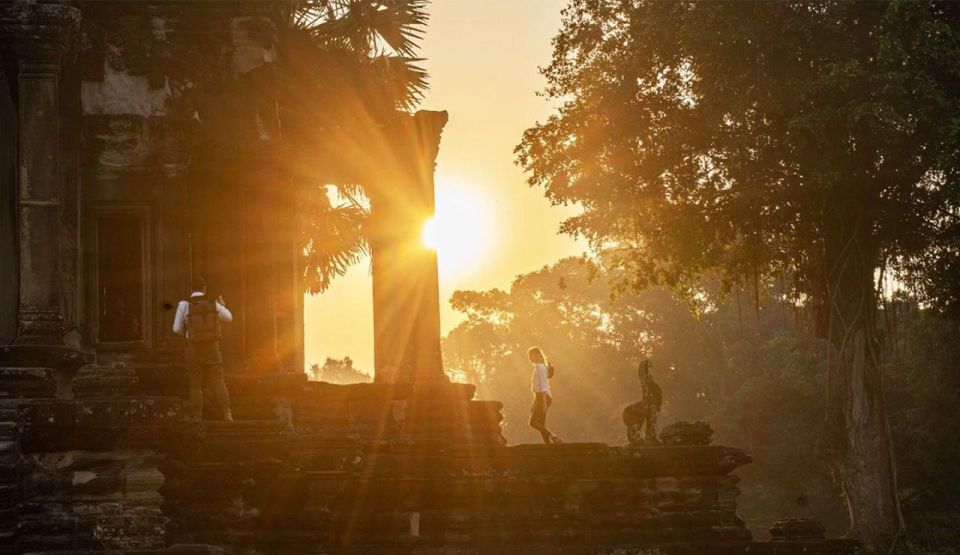 Angkor Sunrise & Small Circuit By Tuk- Tuk Include Breakfast - Experience Highlights