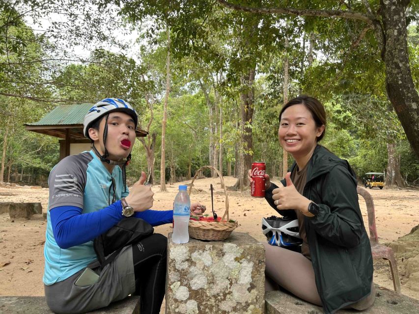 Angkor Wat Sunrise Bike Tour With Lunch Included - Itinerary Details