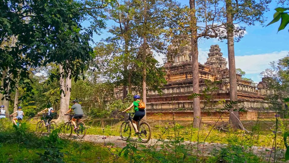 Angkor Wat: Sunrise Bike Tour With Private Breakfast & Lunch - Key Highlights of the Tour