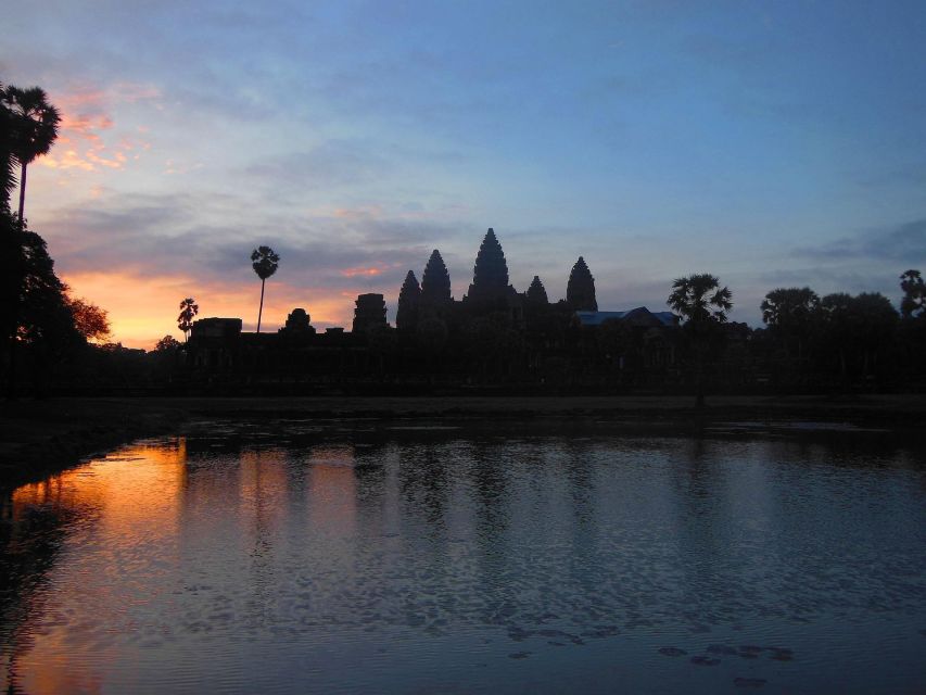 Angkor Wat Sunrise Small Group Private Tour - Itinerary Highlights