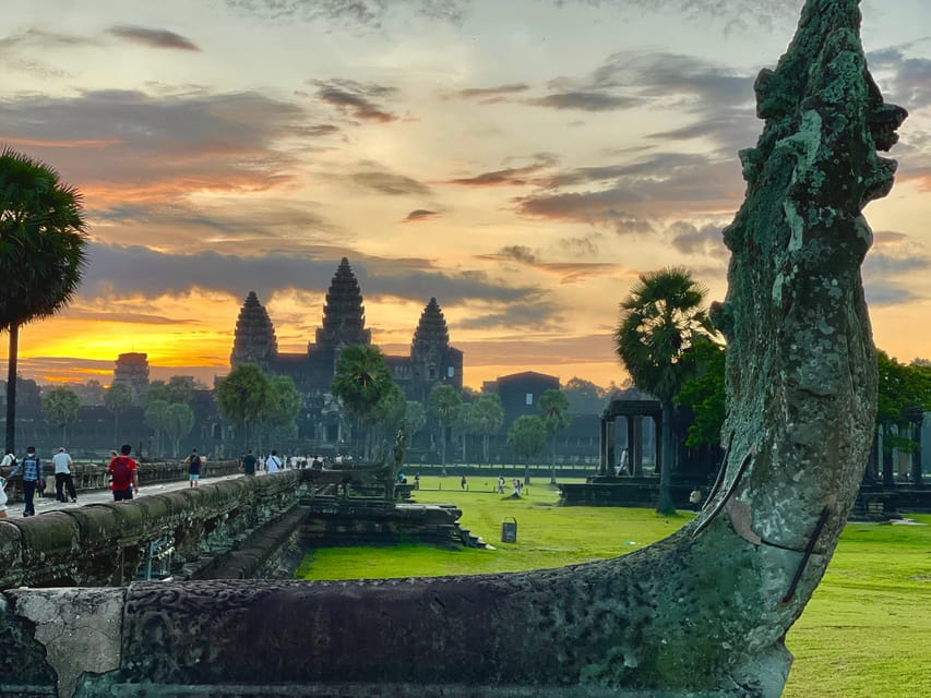 Angkor Wat Sunrise & Tonle Sap Lake Floating Village Tour - Itinerary Highlights