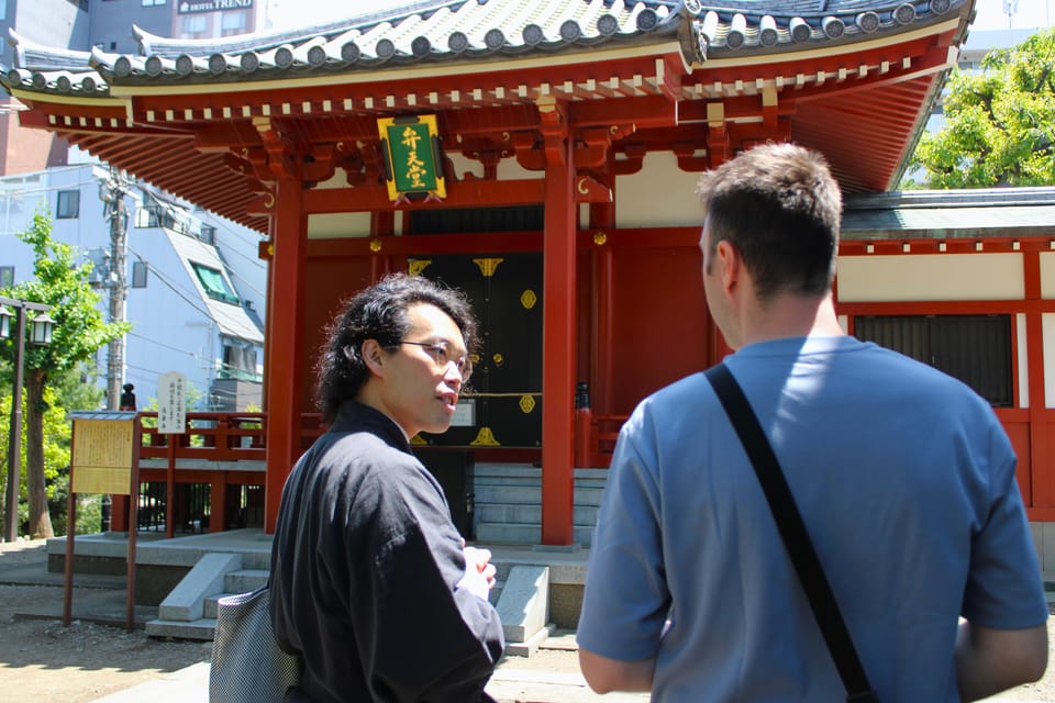 Asakusa Walking Tour With an Experienced Japanese Comedian - Itinerary Details