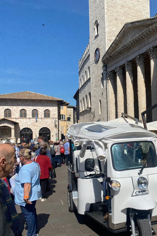 Assisi: Night Tour by Vintage Tuk Tuk: Italian - Tour Highlights