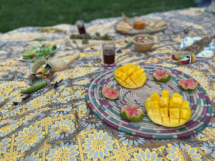 Authentic African Picnic : Tasty and Cultural Time in Paris - Culinary Delights