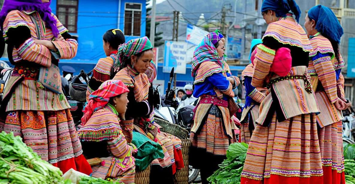 Bac Ha Sun Day Market Group Tour - Experience Highlights