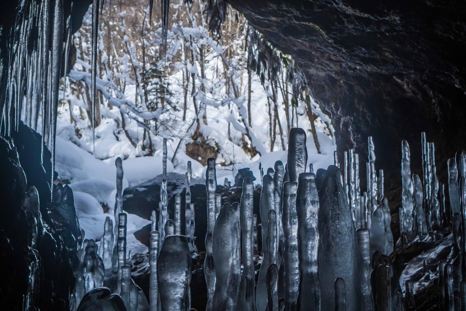 Bamboo Ice Cave: Snowshoe to See a Natural Phenomenon! - Itinerary and Tour Details