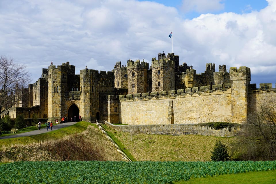 Bamburgh Castle, Northumberland & Alnwick Winter Adventure - Exploring Holy Island