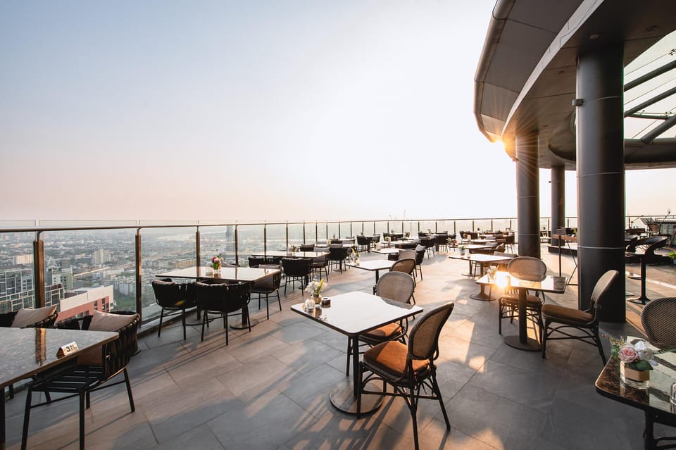 Bangkok: Cielo Sky Bar & Restaurant Rooftop - Luxurious and Inviting Ambiance