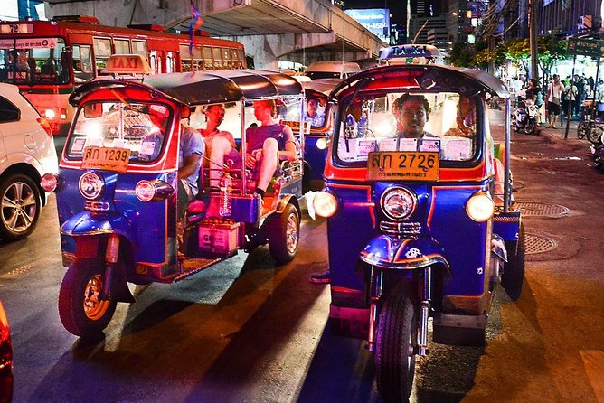 Bangkok Night Lights: Temple & City Tour by Tuk Tuk (SHA Plus) - Meeting Point Details