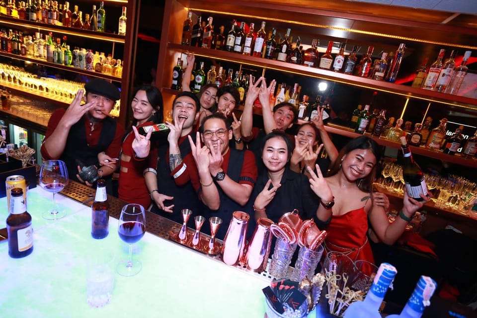 Bangkok: Sukhumvit District Bar and Club Crawl With Shots - Booking and Cancellation