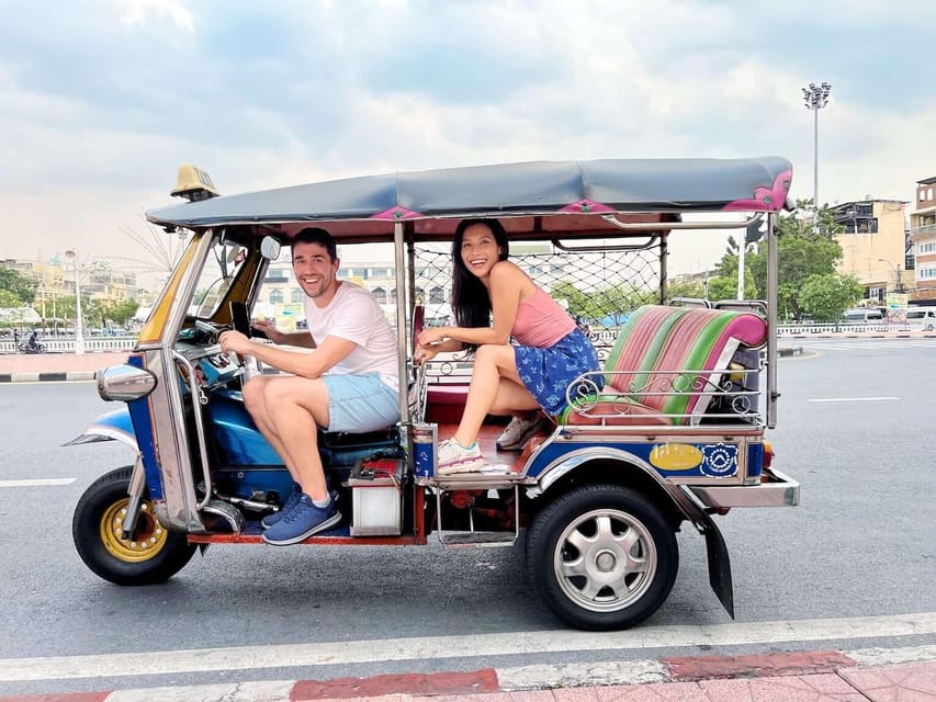 Bangkok: Tuk Tuk Tour by Night Free Dinner at Local Bar - Experience Details