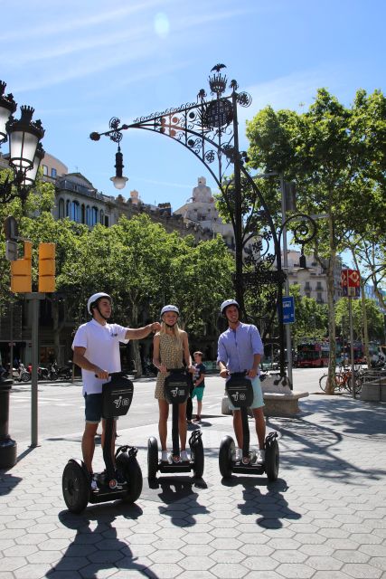 Barcelona: 2.5-Hour Gaudí Segway Tour - Itinerary Highlights