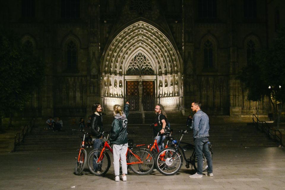 Barcelona Bike Tour by Night With Cava - Tour Experience