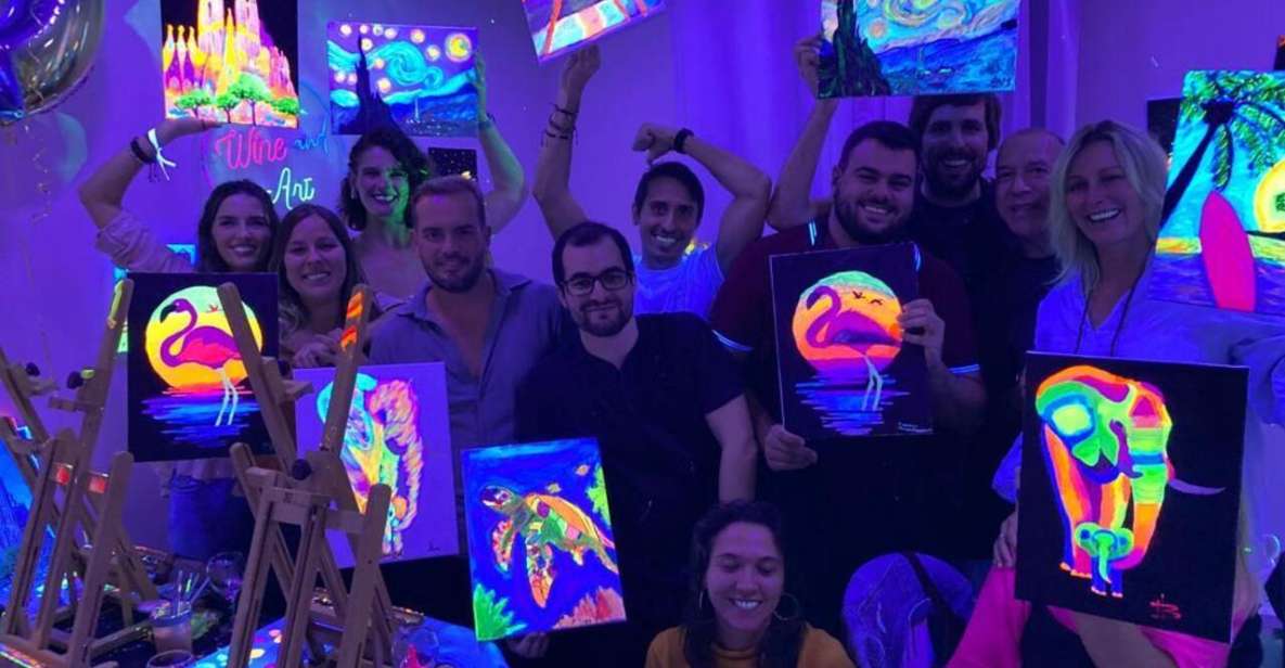 Barcelona: Fluorescent Paint and Wine Workshop - Experience Details