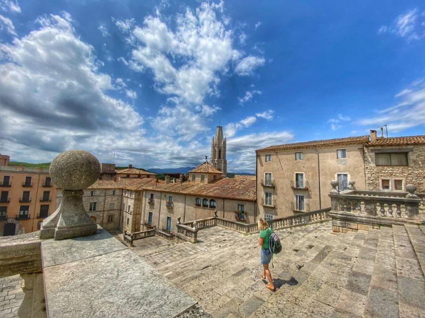 Barcelona: Girona Province Day Trip With Dali Museum Entry - Tour Duration and Itinerary