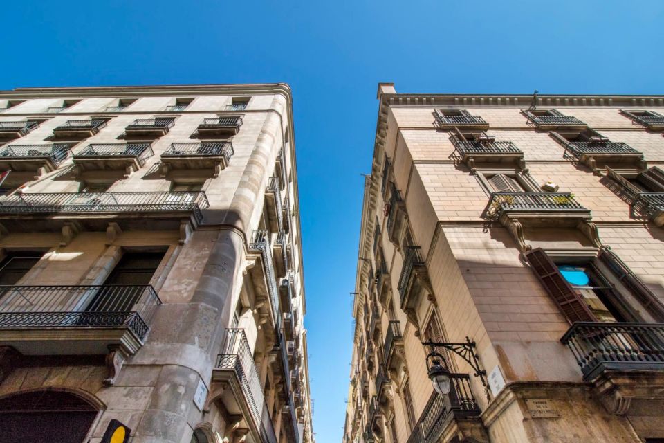 Barcelona: Insta-Perfect Walk With a Local - Experience Highlights