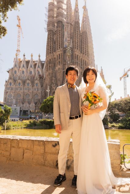 Barcelona: Private Photoshoot at Sagrada Familia - Experience Highlights