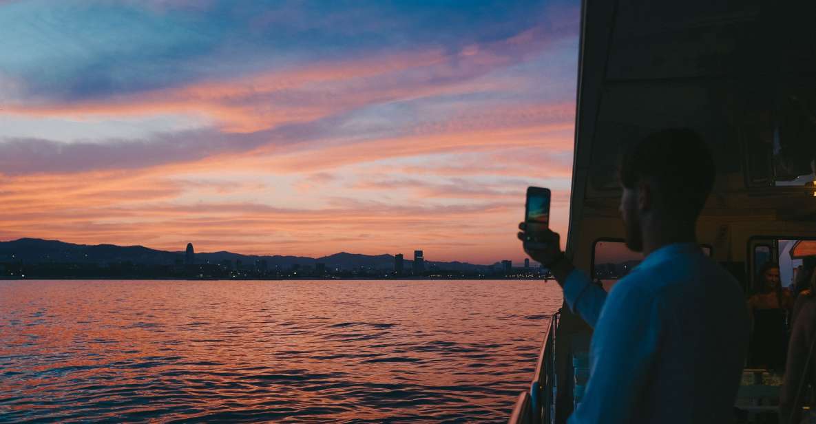 Barcelona: Sunset Cruise Boat - Experience Highlights