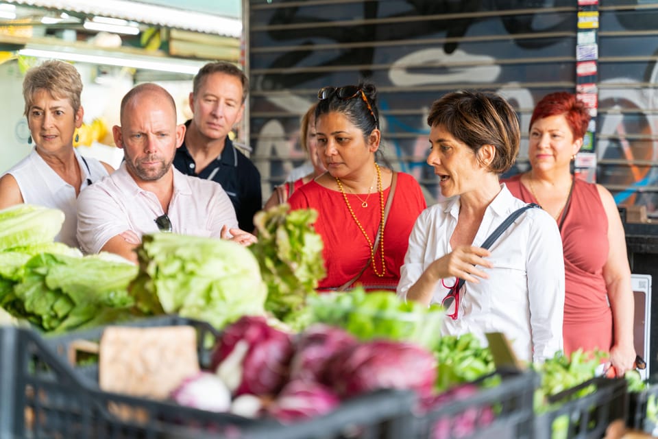 Bari: Market Tour & Authentic Aperitivo at a Locals Home - Itinerary Highlights