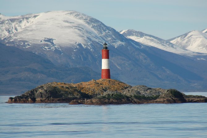 Beagle Channel Navigation on Yacht - Wildlife and Nature Highlights