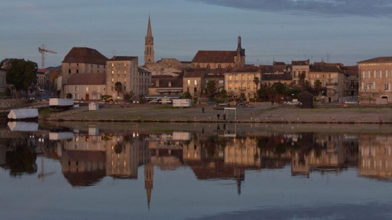 Bergerac: Private Guided Walking Tour - Good To Know