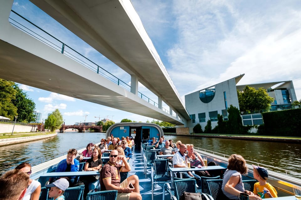 Berlin: 3.25-Hour Spree & Landwehrkanal Boat Tour - Activity Details