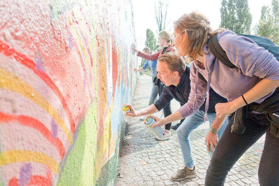 Berlin: Graffiti Workshop at the Berlin Wall - Unique Experience at Mauerpark