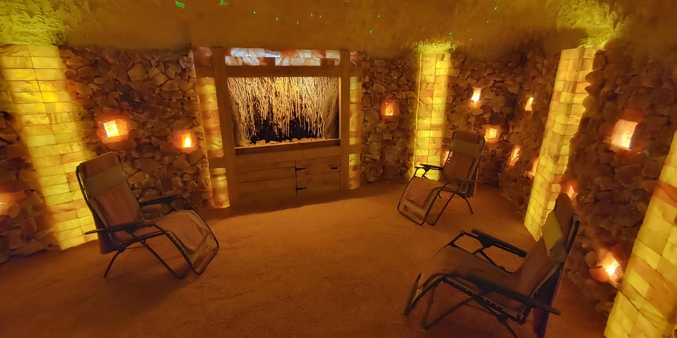 Berlin: Healing and Relaxing Salt Cave - Experience and Benefits