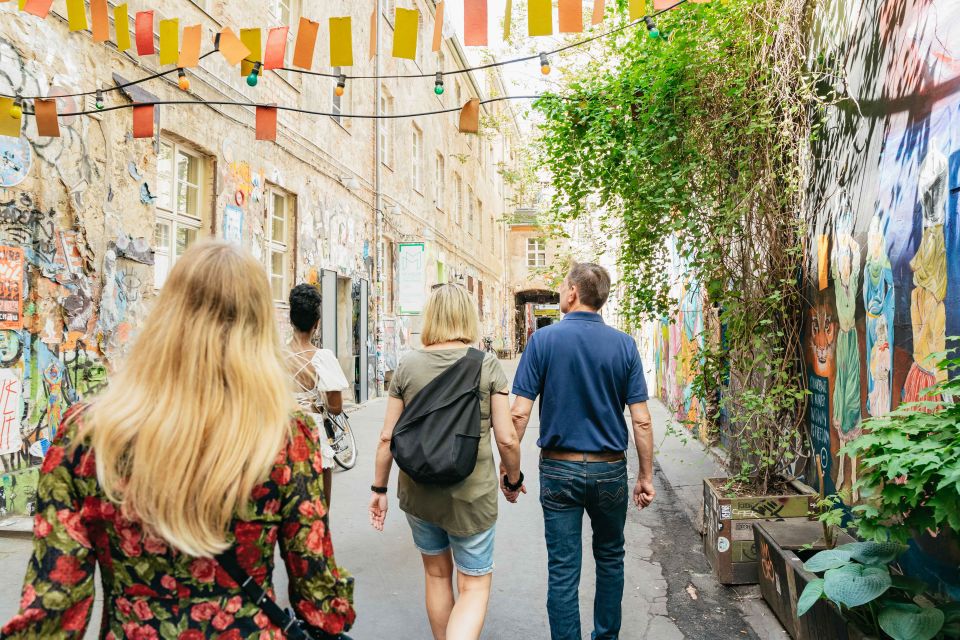 Berlin: Hidden Backyards Guided Walking Tour - Itinerary Highlights