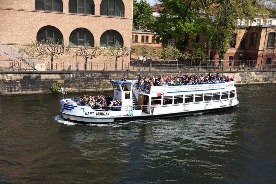 Berlin: Hop-On-Hop-Off Bus With Boat Cruise Option - Itinerary and Key Stops