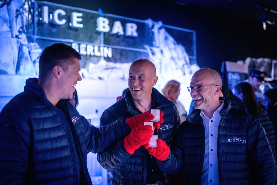 Berlin: Icebar Entrance With Complimentary Drinks - Icebar Experience Highlights