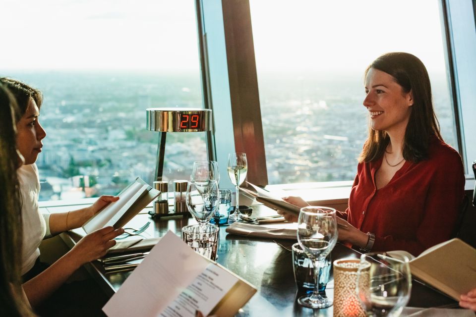 Berlin TV Tower: Fast View Entry With 3-Course Meal - Dining in the Sphere