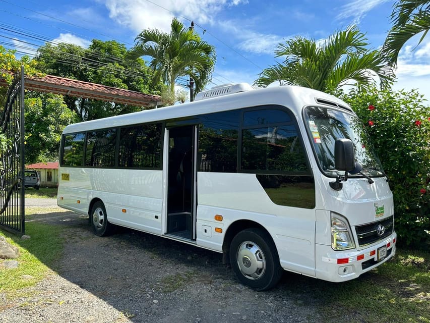 Best Value Deluxe Transportation La Fortuna - Rio Celeste - Key Points