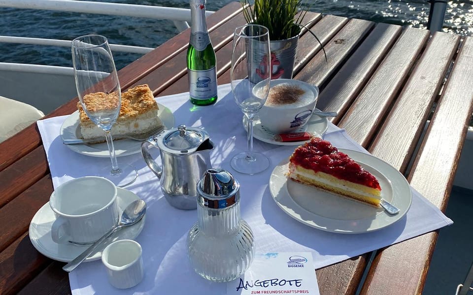 Biggesee: Boat Tour With All-Inclusive Cake Buffet - Cancellation Policy