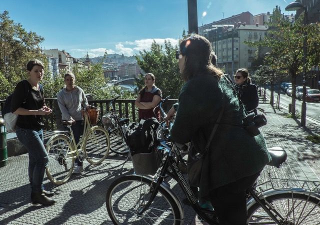 Bilbao: Guided Highlights Small Group E-Bike Tour - Experience Highlights