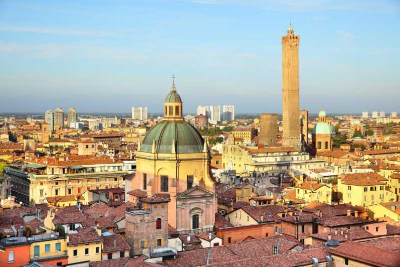 Bologna: Capture the Most Photogenic Spots With a Local - Highlights and Features