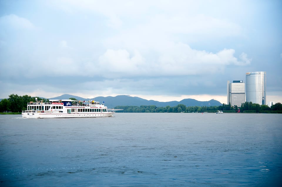 Bonn: Evening Sightseeing Cruise on the Rhine River - Highlights of the Experience