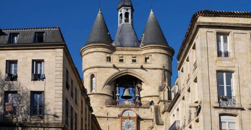 Bordeaux: Express Walk With a Local in 60 Minutes - Tour Details