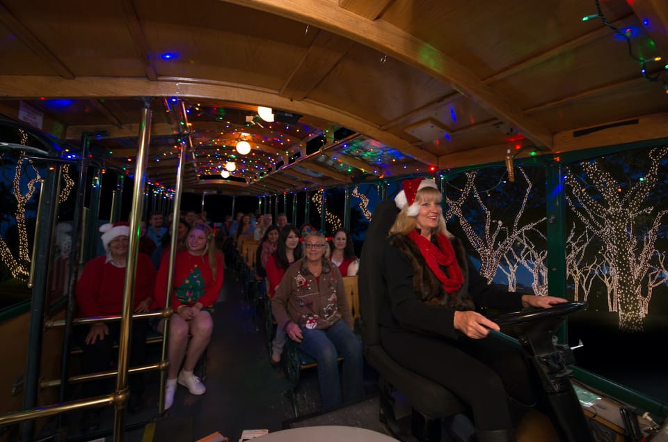 Boston: Holiday Sights and Festive Nights Trolley Tour - Experience Highlights