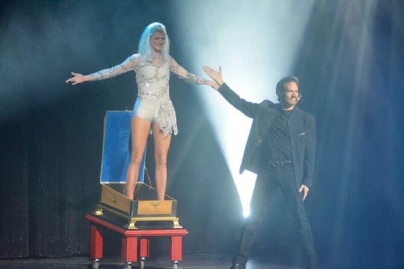 Branson: Cabaret Comedy Magic Dinner Show - Pricing and Reservations
