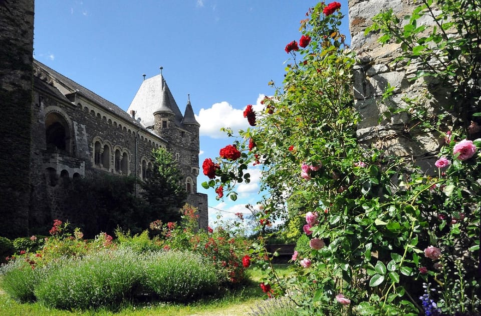 Braunfels: Guided Tour of the Fairytale Castle Braunfels - Cancellation Policy and Booking